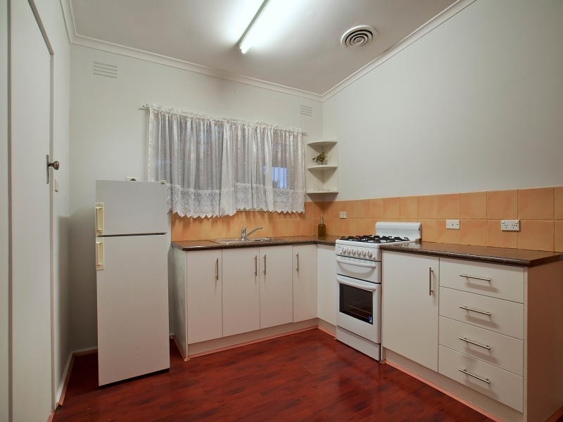 4 Kareela Road, Frankston VIC 3199