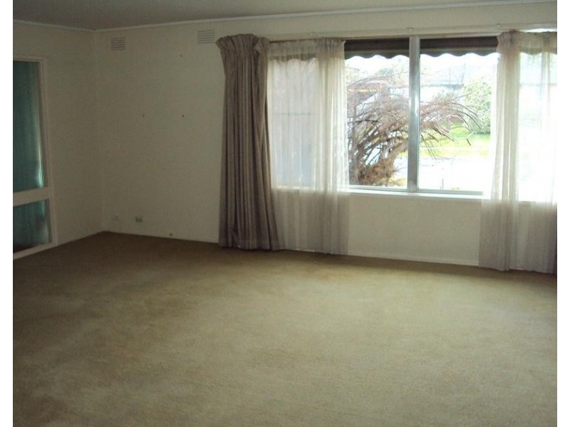 6 Carramar Drive, Frankston VIC 3199