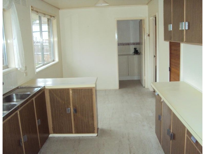 6 Carramar Drive, Frankston VIC 3199