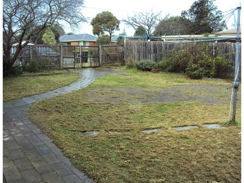 6 Carramar Drive, Frankston VIC 3199