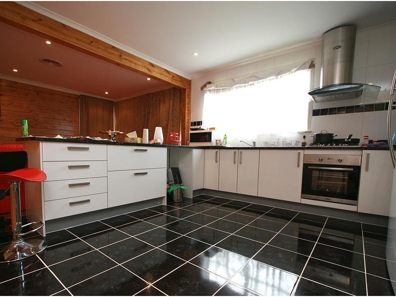 29 Bouvardia Crescent, Frankston North VIC 3200