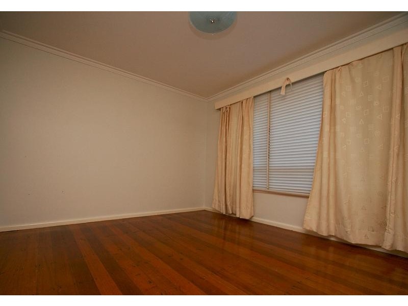 45 Barry Street, Seaford VIC 3198