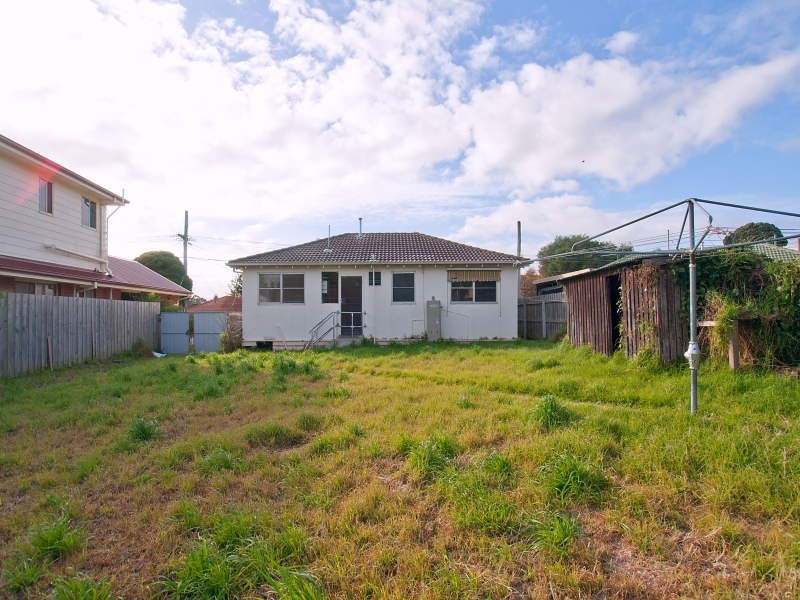 21 Laurina Crescent, Frankston North VIC 3200