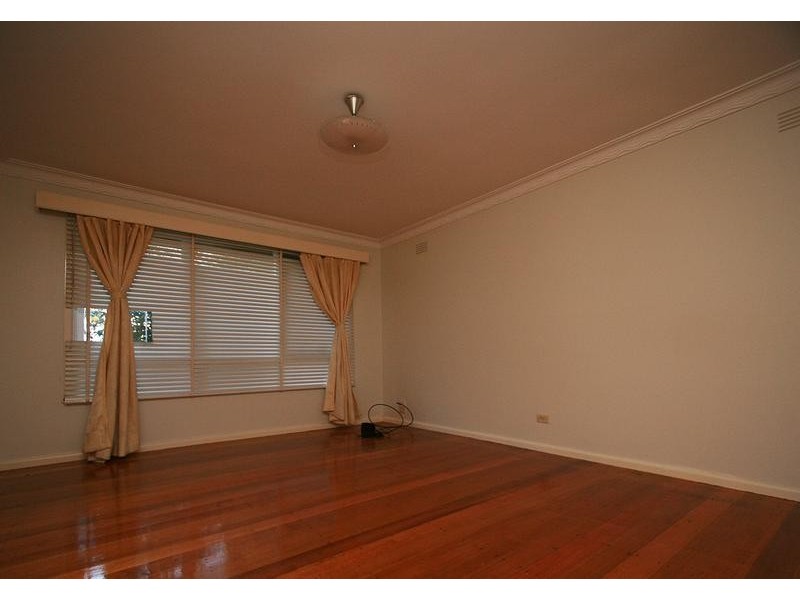 45 Barry Street, Seaford VIC 3198