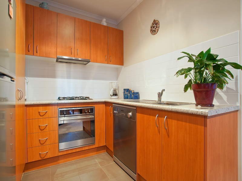 1/2 Campbell Street, Frankston VIC 3199