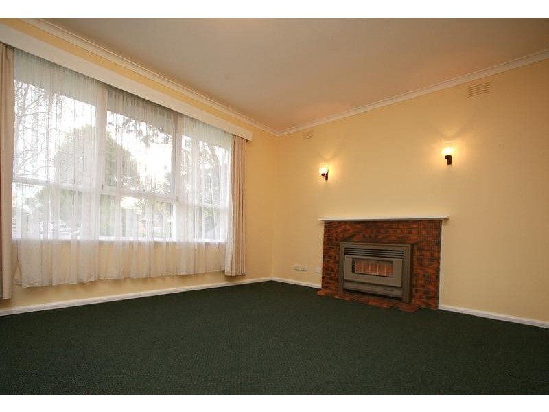 11 Mona Street, Seaford VIC 3198