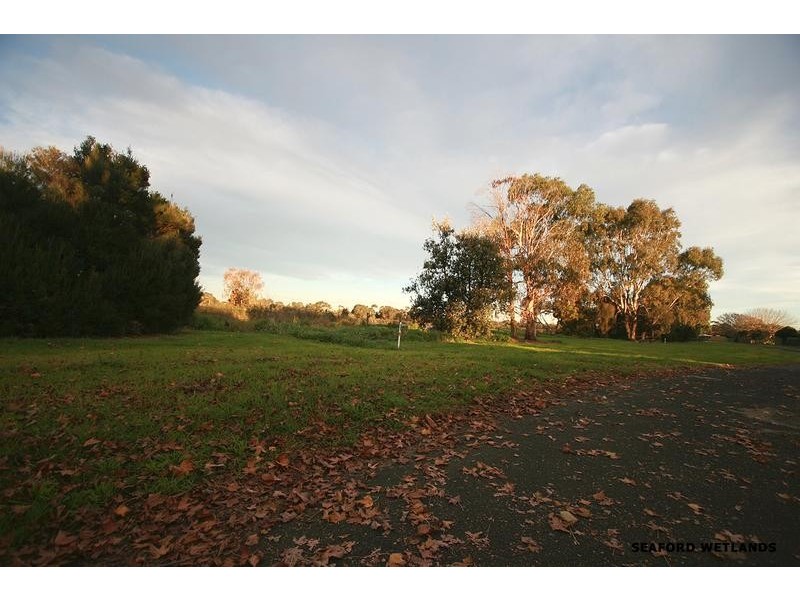 11 Mona Street, Seaford VIC 3198