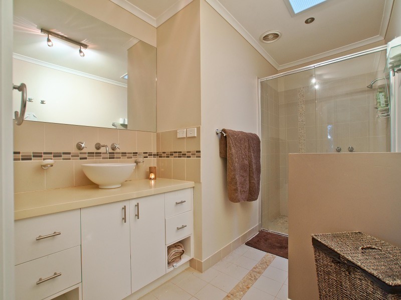 11 Cadby Place, Frankston South VIC 3199