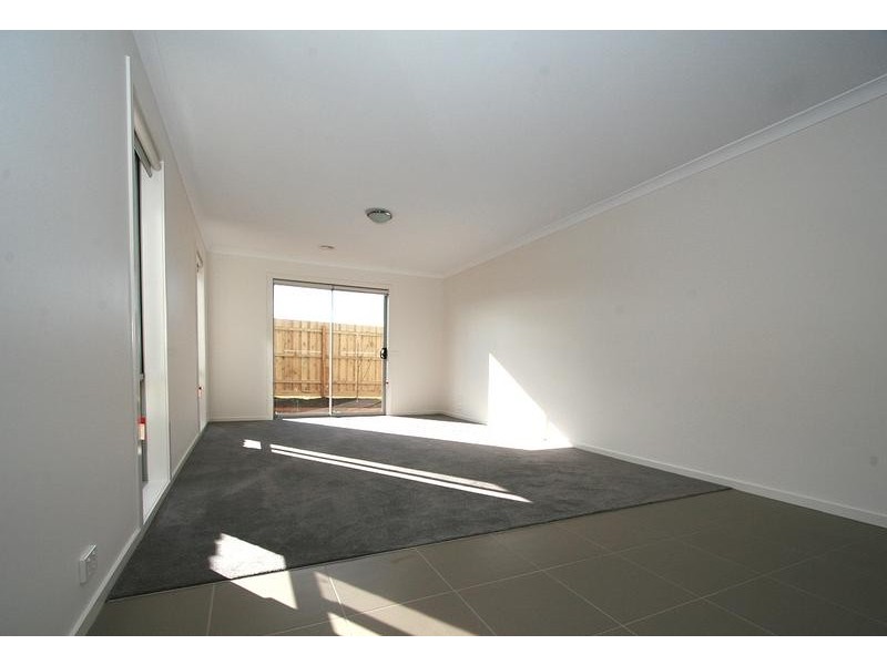 28 Jacaranda Drive, Carrum Downs VIC 3201