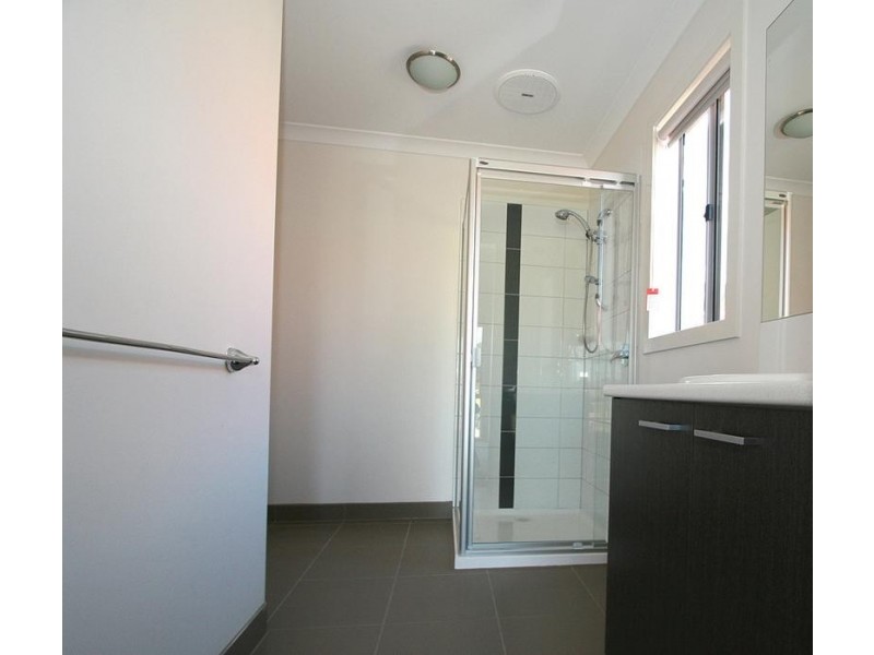 28 Jacaranda Drive, Carrum Downs VIC 3201