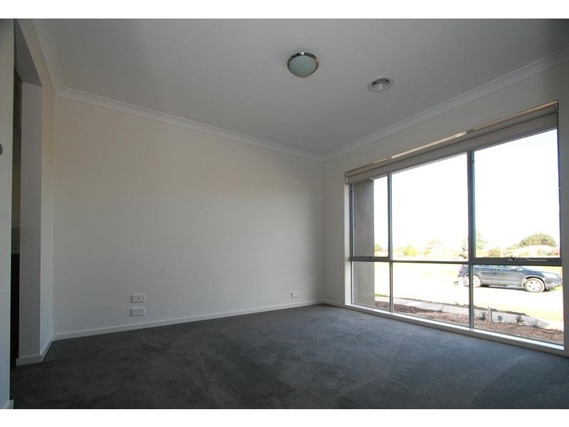 28 Jacaranda Drive, Carrum Downs VIC 3201
