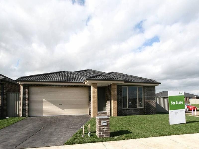 29 Stately Drive, Cranbourne East VIC 3977