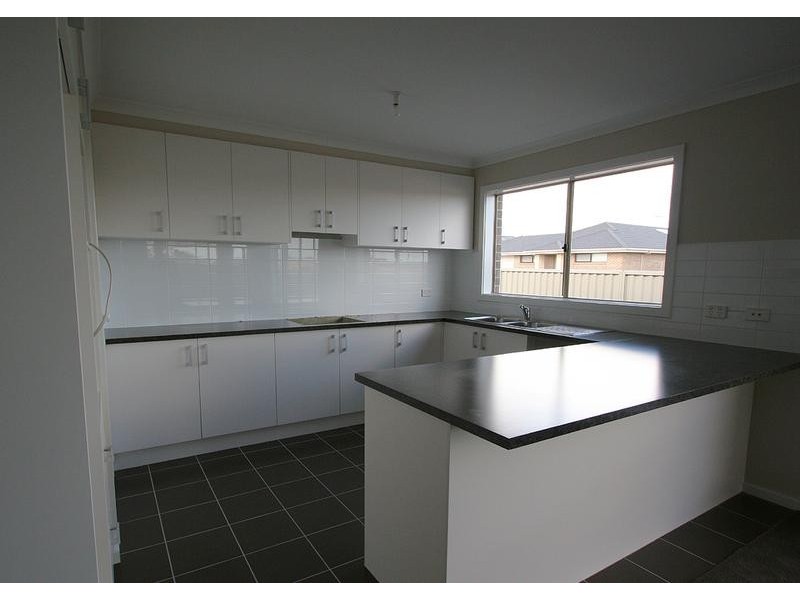 29 Stately Drive, Cranbourne East VIC 3977