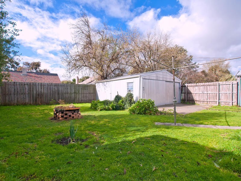 5 Burdett Street, Frankston North VIC 3200