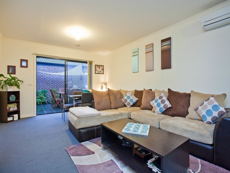 9/57 Station Street, Somerville VIC 3912