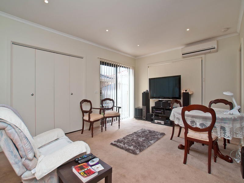 4/6 Reservoir Road, Frankston VIC 3199