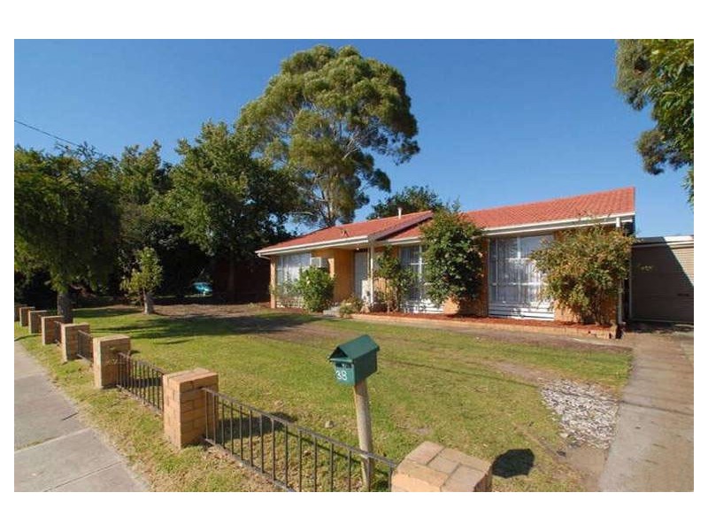 38 Ballarto Road, Frankston North VIC 3200