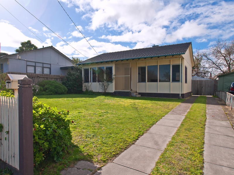 5 Burdett Street, Frankston North VIC 3200