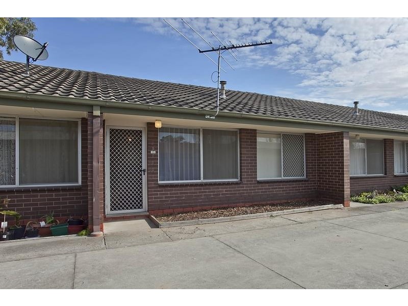 2/29 Gairloch Drive, Frankston VIC 3199