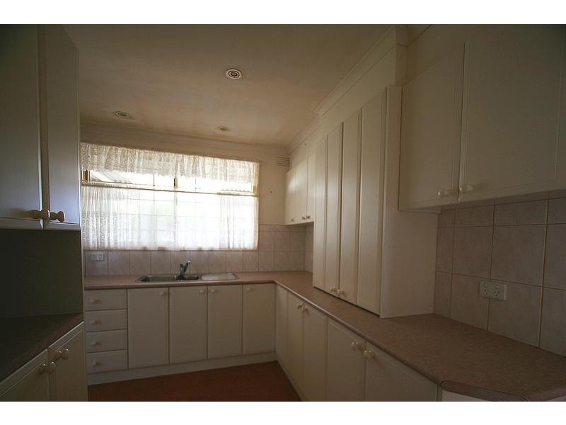 110 Karingal Drive, Frankston VIC 3199