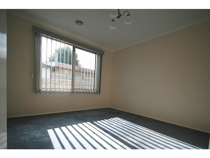 15 Rosemary Crescent, Frankston VIC 3199