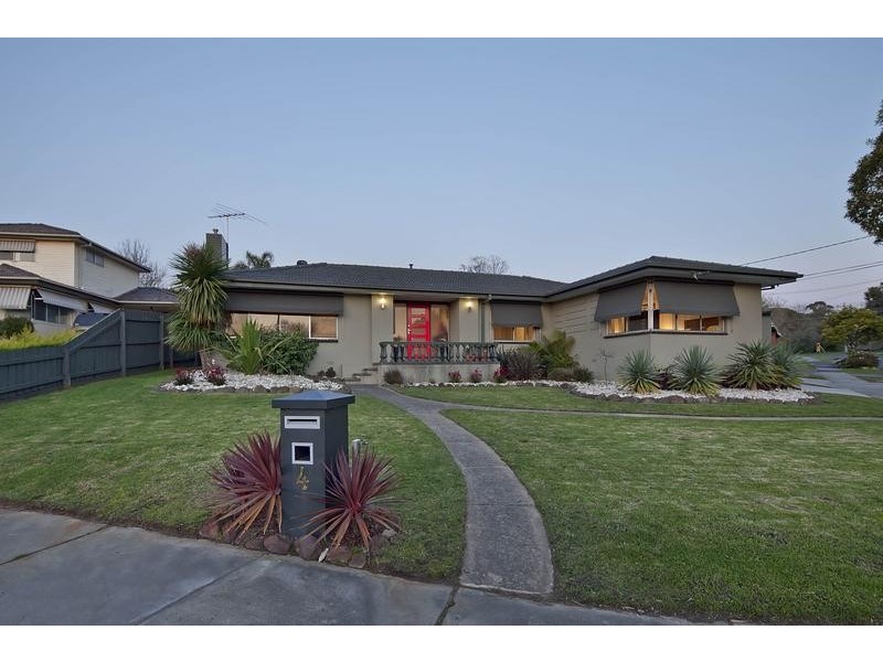 4 Kintal Court, Frankston VIC 3199