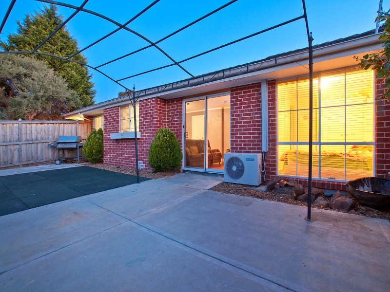 2B Raymond Avenue, Frankston VIC 3199