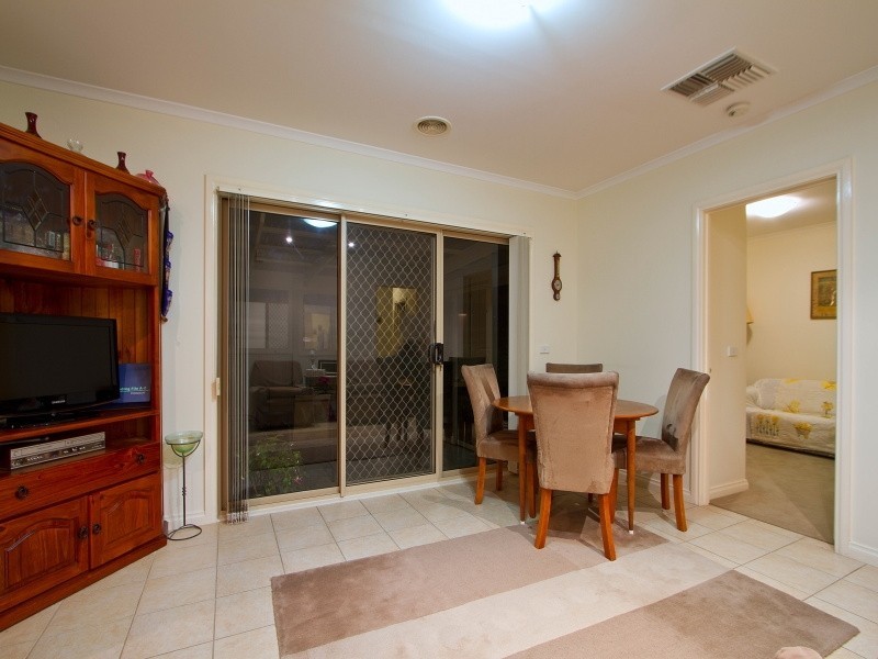 2/12 Vera Street, Frankston VIC 3199