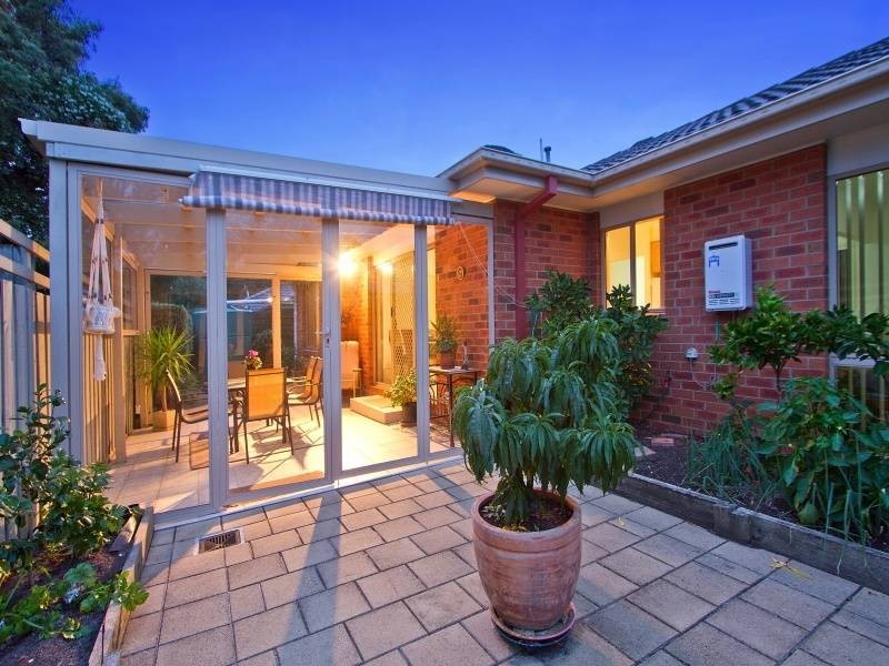 2/12 Vera Street, Frankston VIC 3199