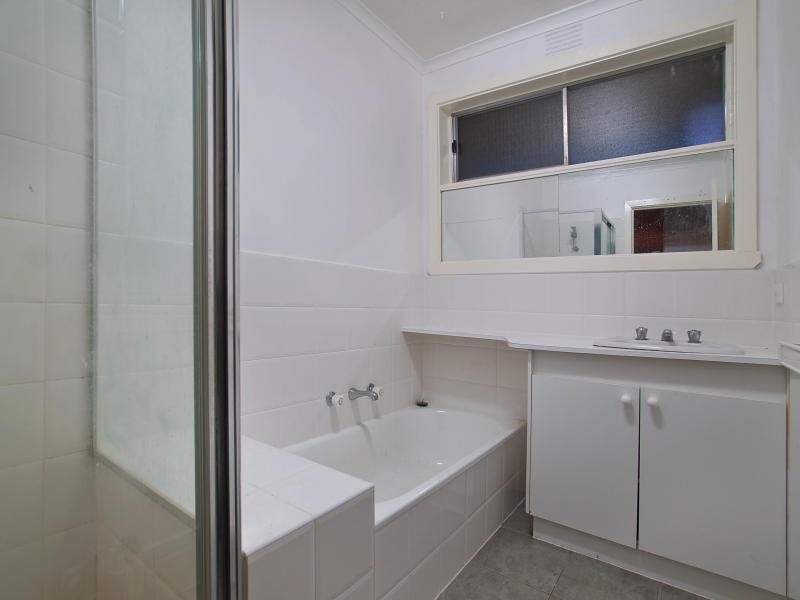 33 Olympic Avenue, Frankston VIC 3199