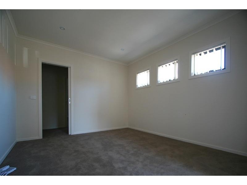 2/71 Kirkwood Avenue, Seaford VIC 3198