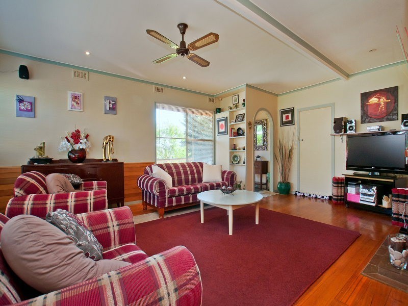 11 Jarrah Court, Frankston North VIC 3200