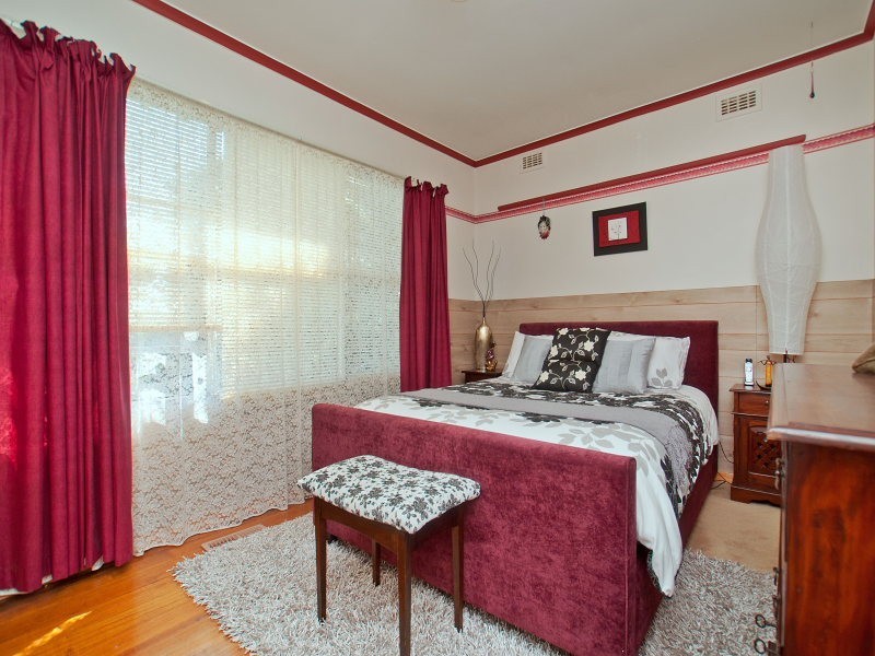 11 Jarrah Court, Frankston North VIC 3200