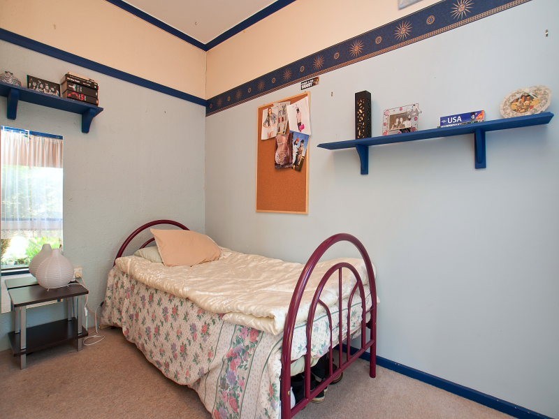 11 Jarrah Court, Frankston North VIC 3200