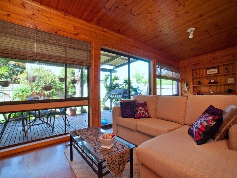 11 Jarrah Court, Frankston North VIC 3200