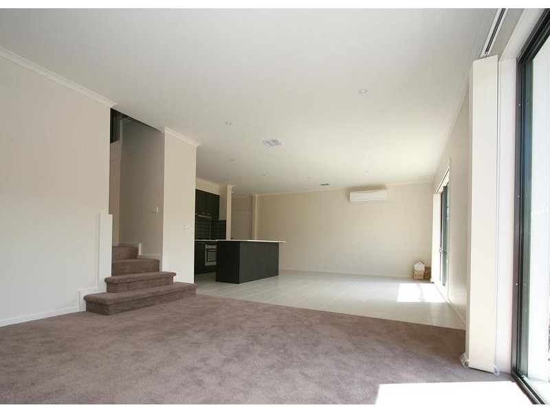 2/71 Kirkwood Avenue, Seaford VIC 3198