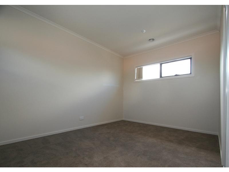 2/71 Kirkwood Avenue, Seaford VIC 3198