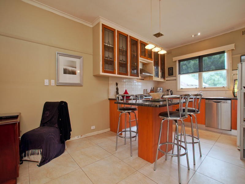 2 Silas Avenue, Frankston VIC 3199