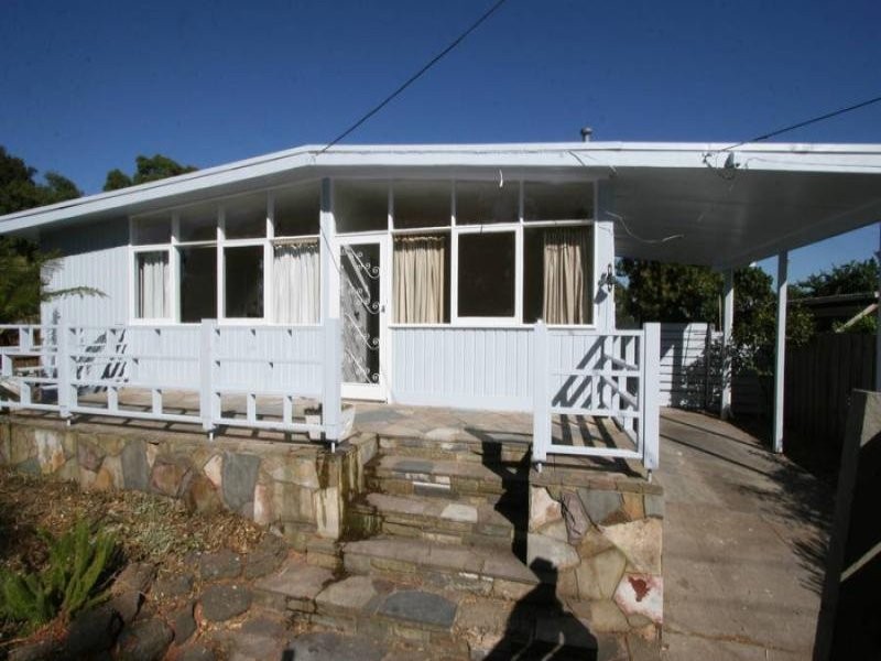 17 Coprosma Avenue, Frankston VIC 3199