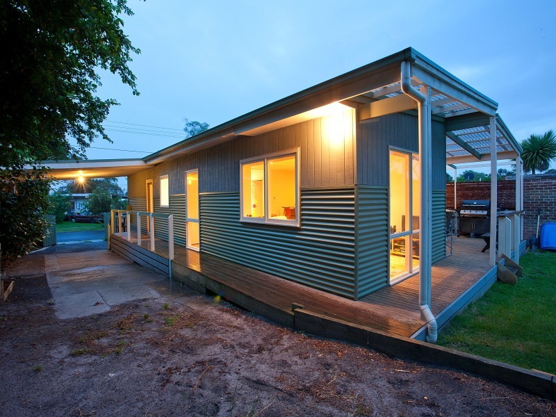 4 Kurong Avenue, Frankston VIC 3199