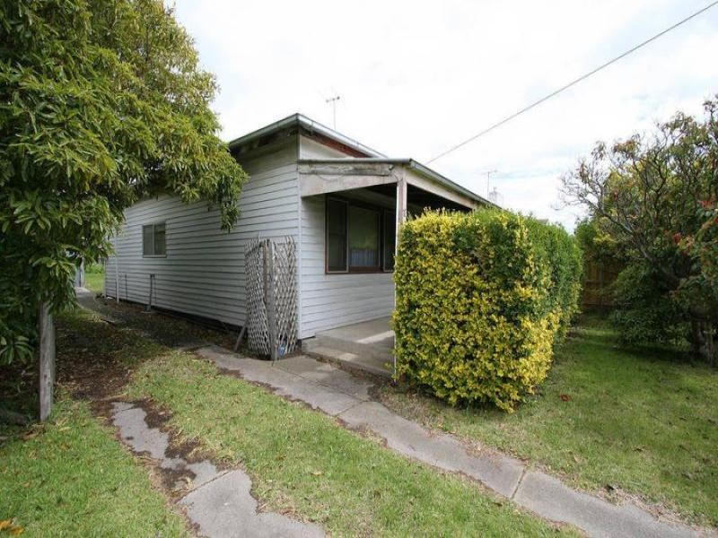 13 Ebdale Street, Frankston VIC 3199