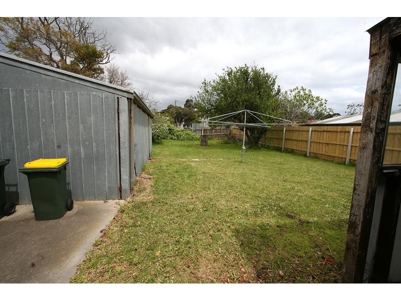 13 Ebdale Street, Frankston VIC 3199