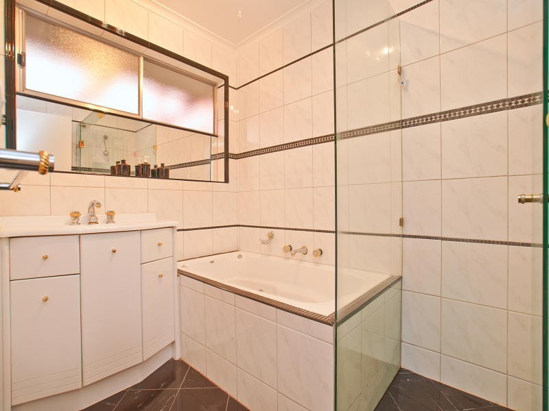 316 Dandenong Road West, Seaford VIC 3198