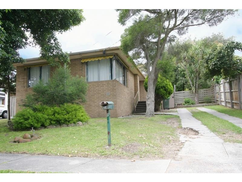 17 Pembroke Avenue, Frankston VIC 3199