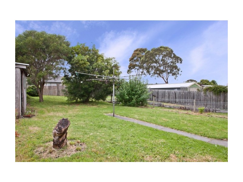 59 Brunning Crescent, Frankston North VIC 3200