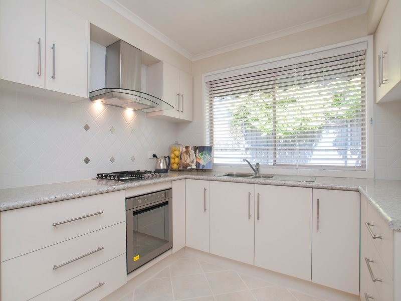 105 Raphael Crescent, Frankston VIC 3199