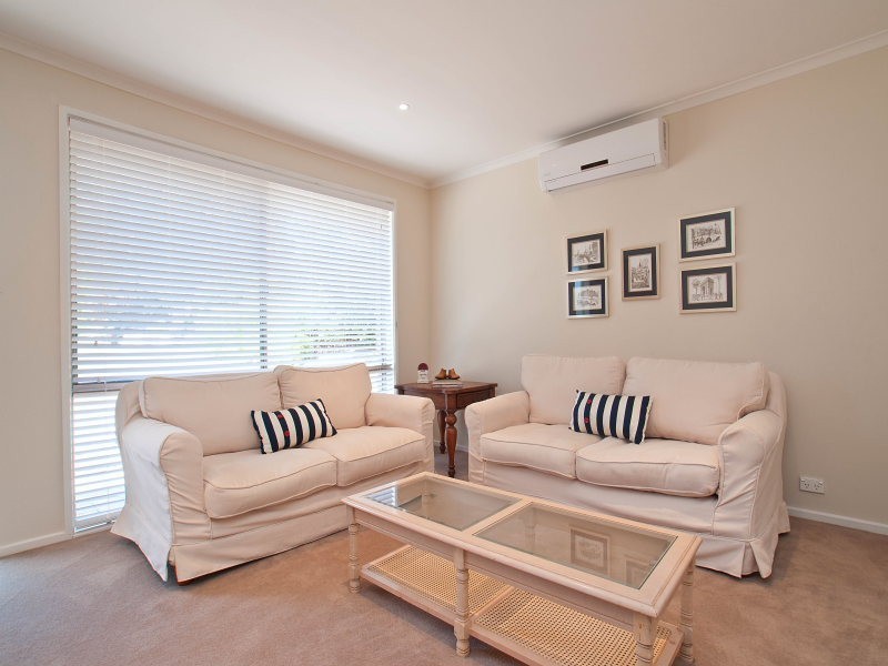 105 Raphael Crescent, Frankston VIC 3199