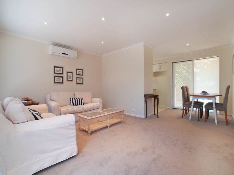 105 Raphael Crescent, Frankston VIC 3199