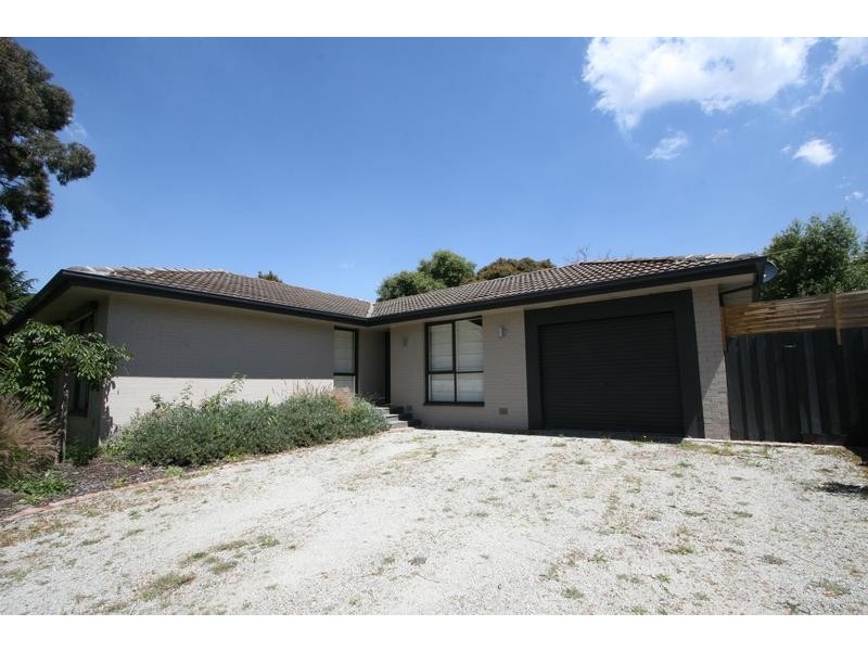 84 Hillcrest Road, Frankston VIC 3199