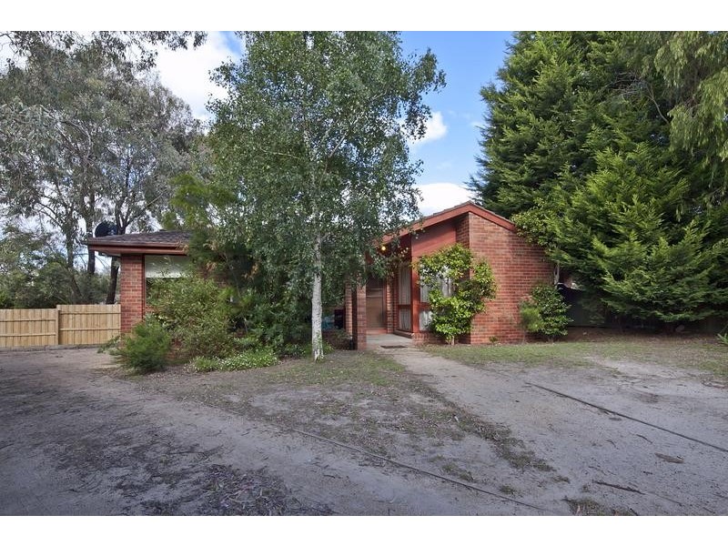 2 Linlithgow Court, Frankston VIC 3199